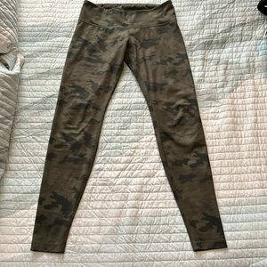 OG Lululemon - heritage camo - original rise